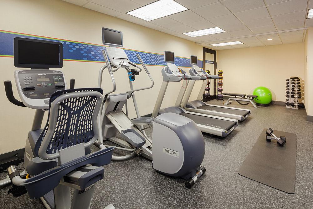 Hampton Inn Madison East Towne Mall Area Εξωτερικό φωτογραφία