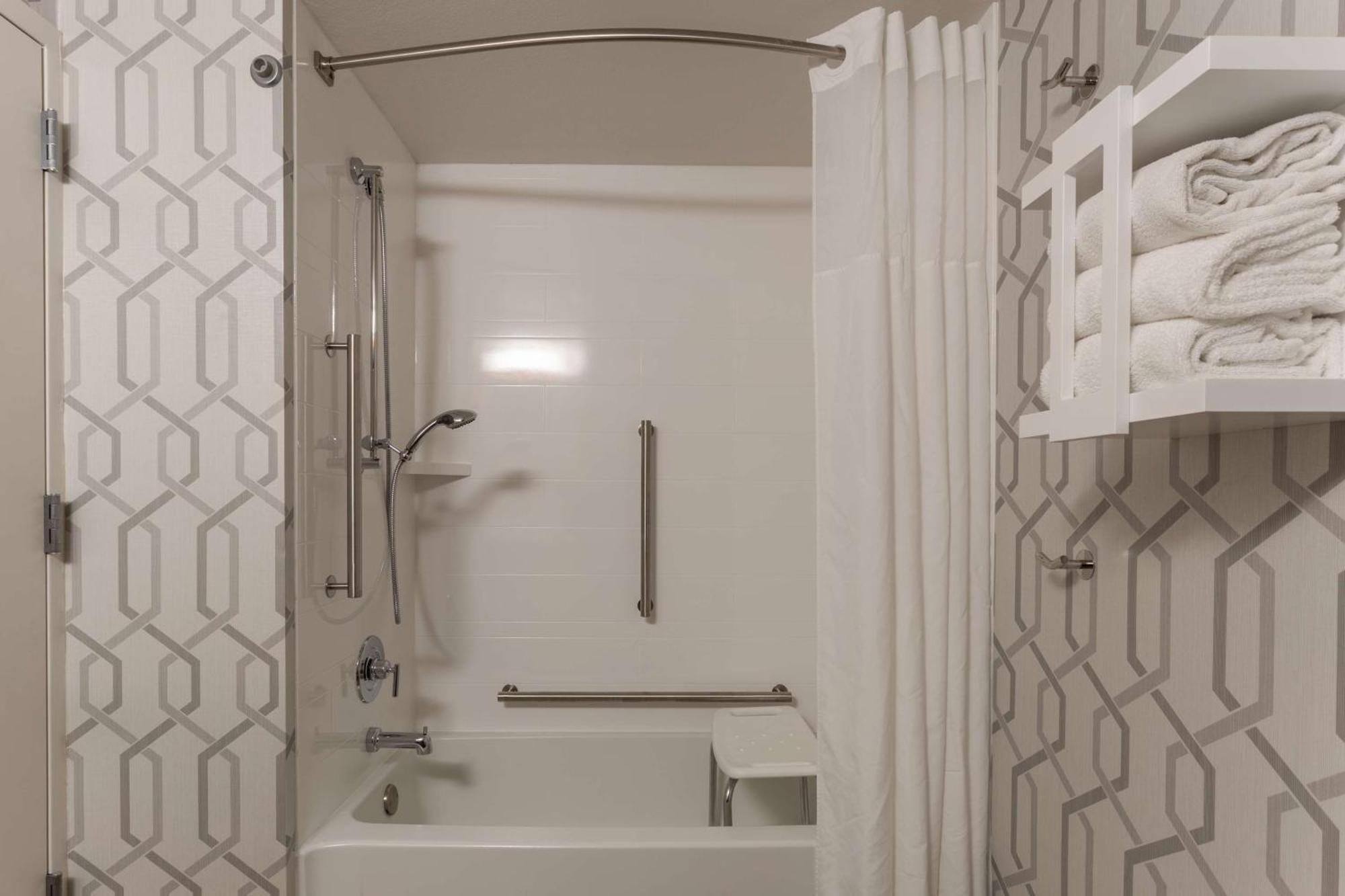 Hampton Inn Madison East Towne Mall Area Εξωτερικό φωτογραφία