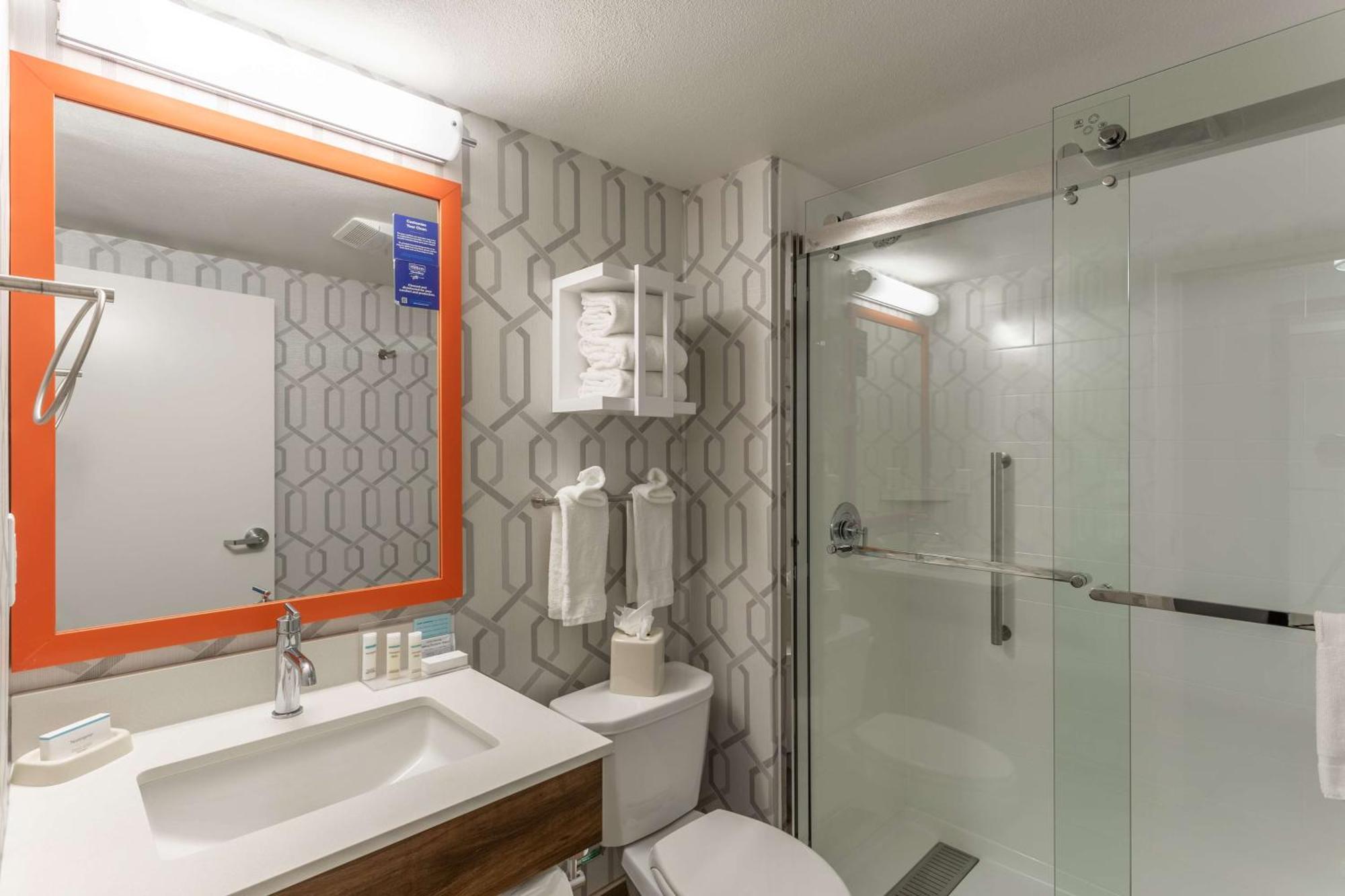 Hampton Inn Madison East Towne Mall Area Εξωτερικό φωτογραφία