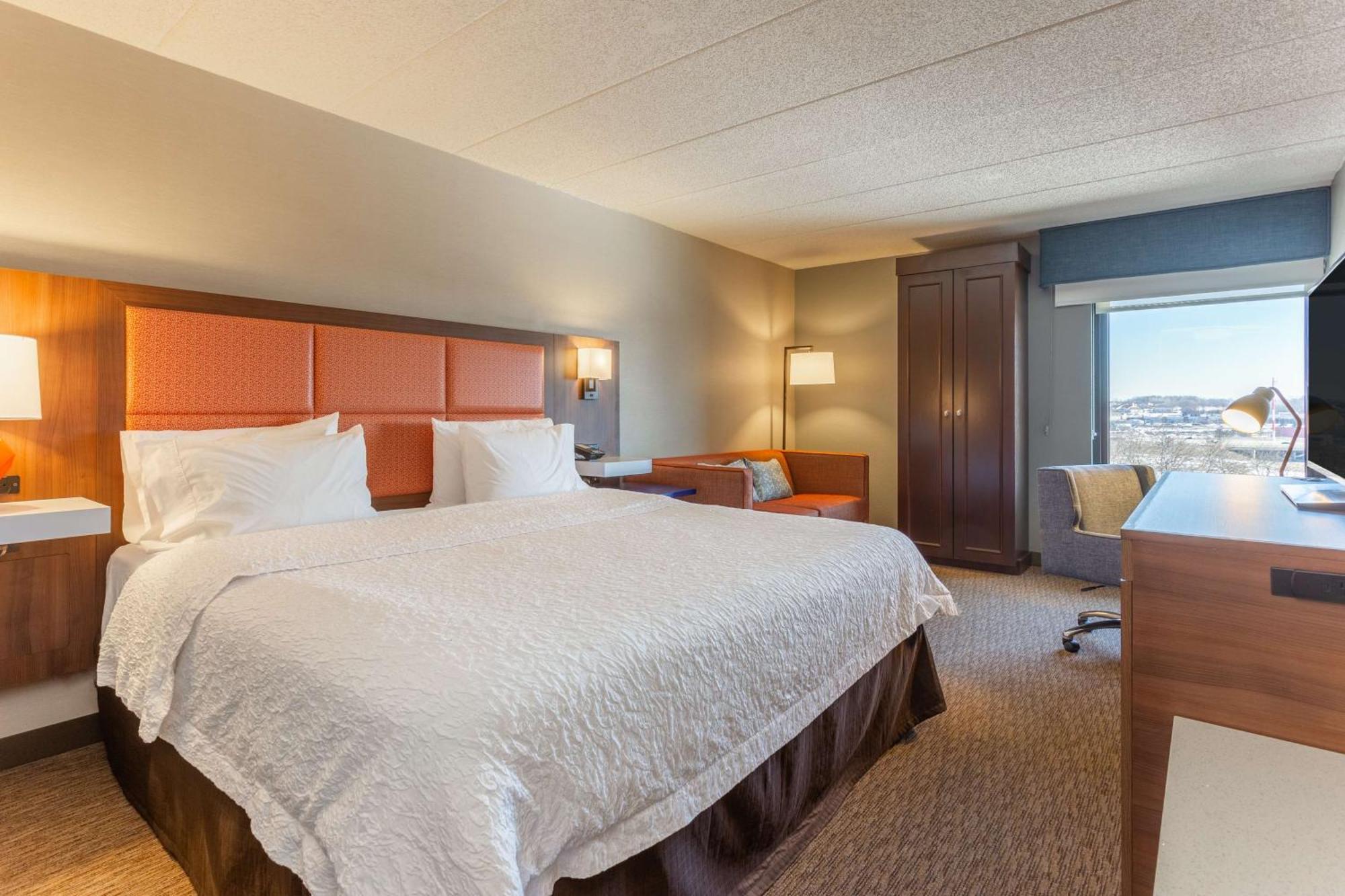 Hampton Inn Madison East Towne Mall Area Εξωτερικό φωτογραφία