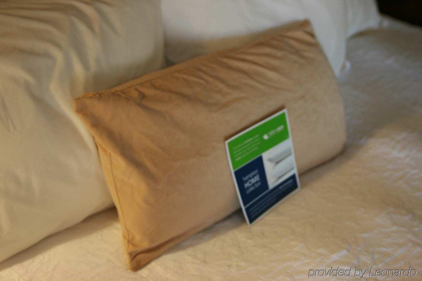 Hampton Inn Madison East Towne Mall Area Εξωτερικό φωτογραφία